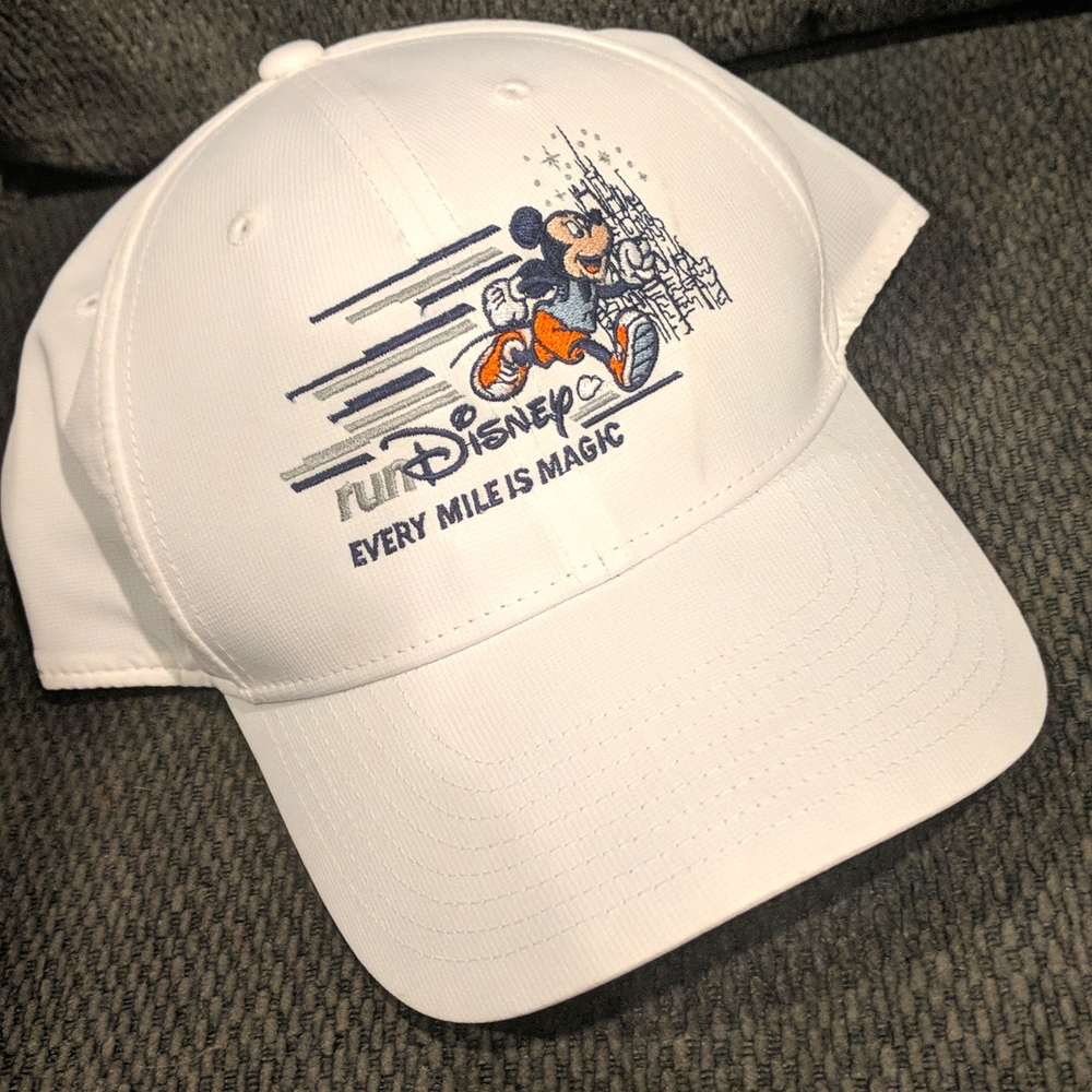 Disney White Baseball Cap with Mickey Embroidery